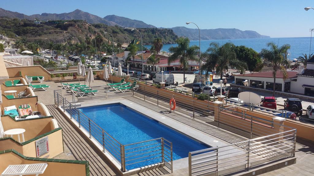 Apartamentos Nerja Bahia Zewnętrze zdjęcie